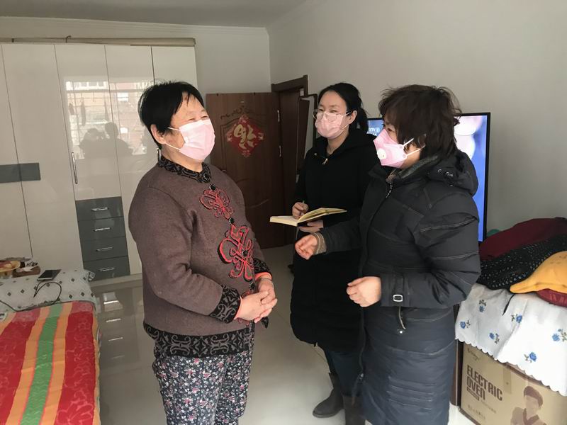 深入居民家中進行地毯式摸排、登記
