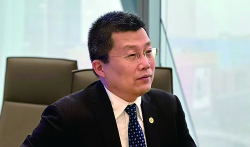 大連市律師行業(yè)黨委副書記、大連市律師協(xié)會會長  曲之勇